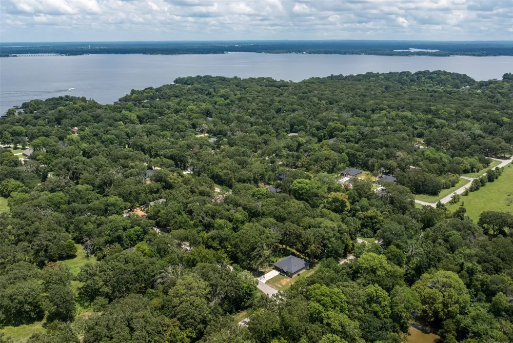 116 E Beachwood Loop Trinidad, TX 75163
