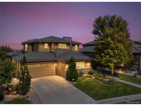 255 Maplehurst Pt