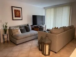 1050 SE 15th St #202 Fort Lauderdale, FL 33316