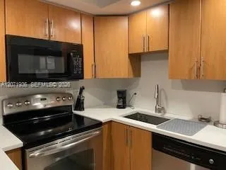 1050 SE 15th St #202 Fort Lauderdale, FL 33316