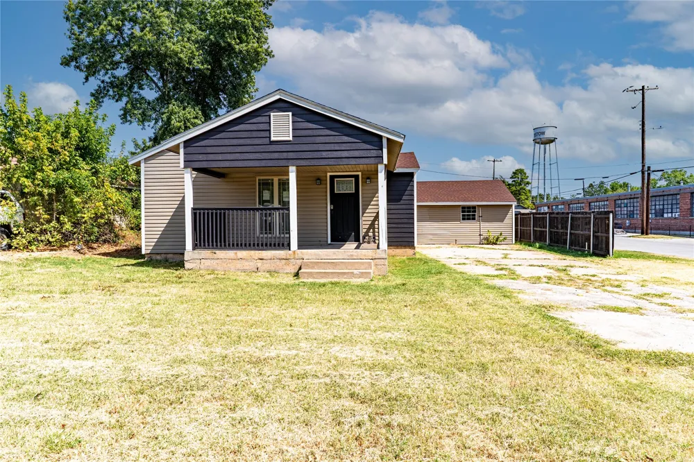 525 E Washington Avenue Bristow, OK 74010