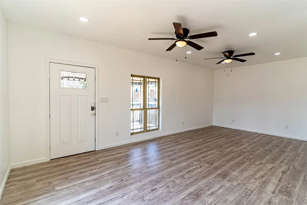 525 E Washington Avenue Bristow, OK 74010