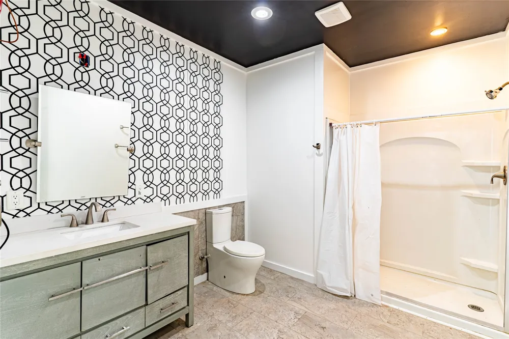 525 E Washington Avenue Bristow, OK 74010
