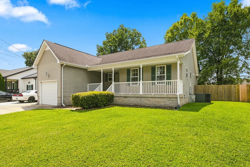 1420 Laurel Oak Dr Antioch, TN 37013