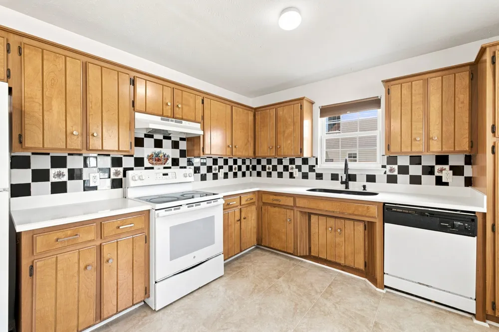 1420 Laurel Oak Dr Antioch, TN 37013