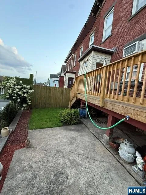 421 4th Street Carlstadt, NJ 07072