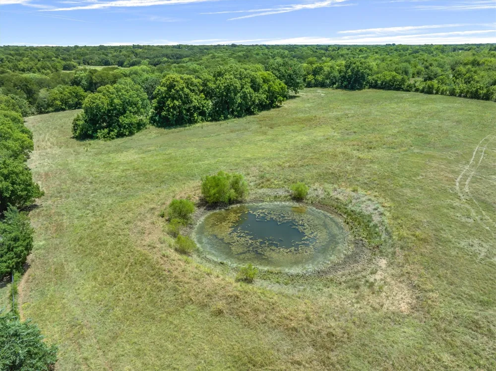 1867 Fm 513 S Campbell, TX 75422