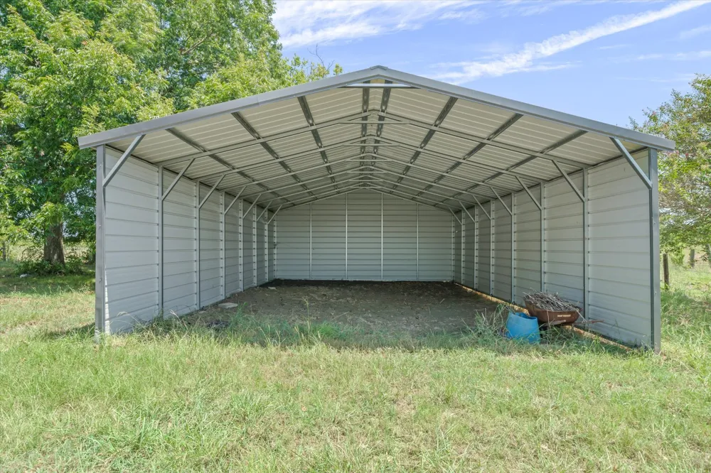 1867 Fm 513 S Campbell, TX 75422