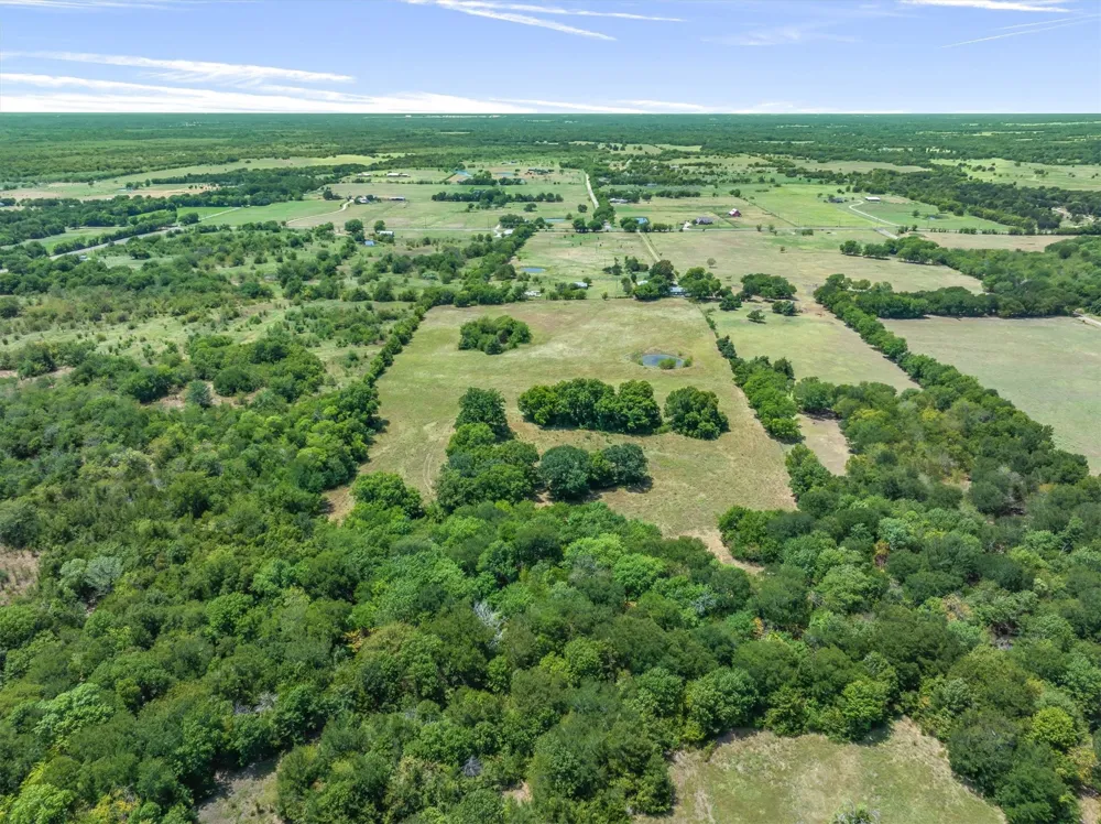 1867 Fm 513 S Campbell, TX 75422