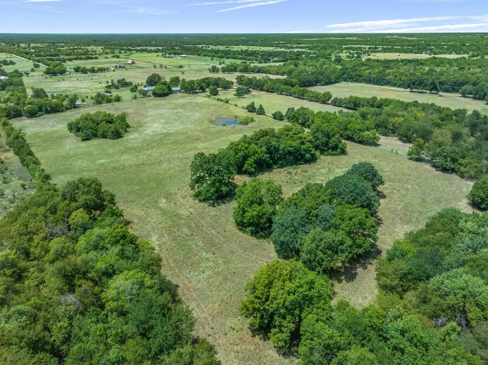 1867 Fm 513 S Campbell, TX 75422