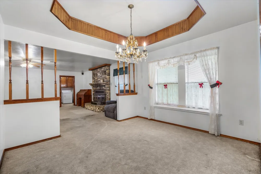1867 Fm 513 S Campbell, TX 75422