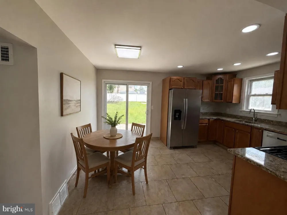 1004 HIGHLAND AVENUE Glendora, NJ 08029