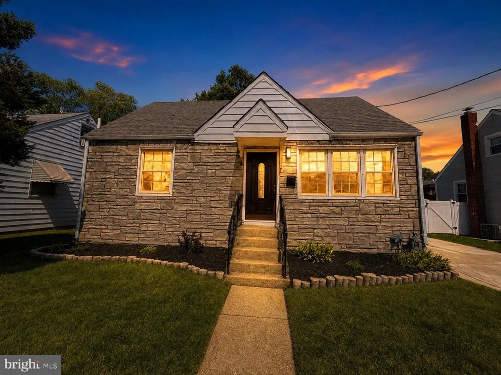 1004 HIGHLAND AVENUE Glendora, NJ 08029