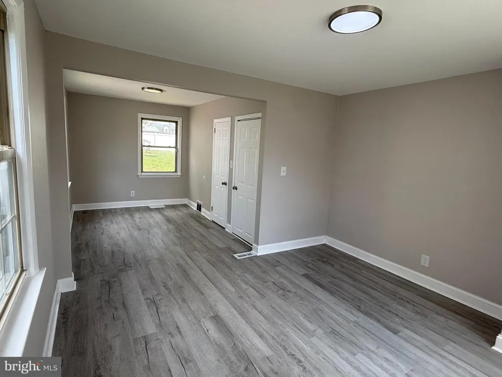 1004 HIGHLAND AVENUE Glendora, NJ 08029