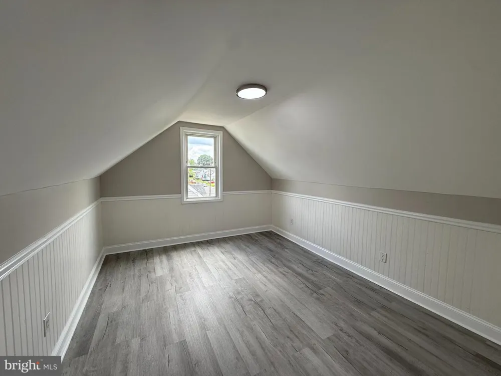 1004 HIGHLAND AVENUE Glendora, NJ 08029