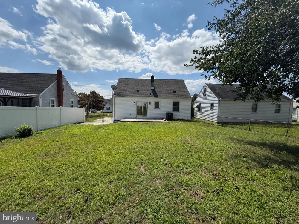 1004 HIGHLAND AVENUE Glendora, NJ 08029