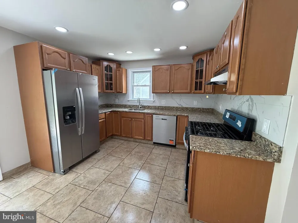 1004 HIGHLAND AVENUE Glendora, NJ 08029
