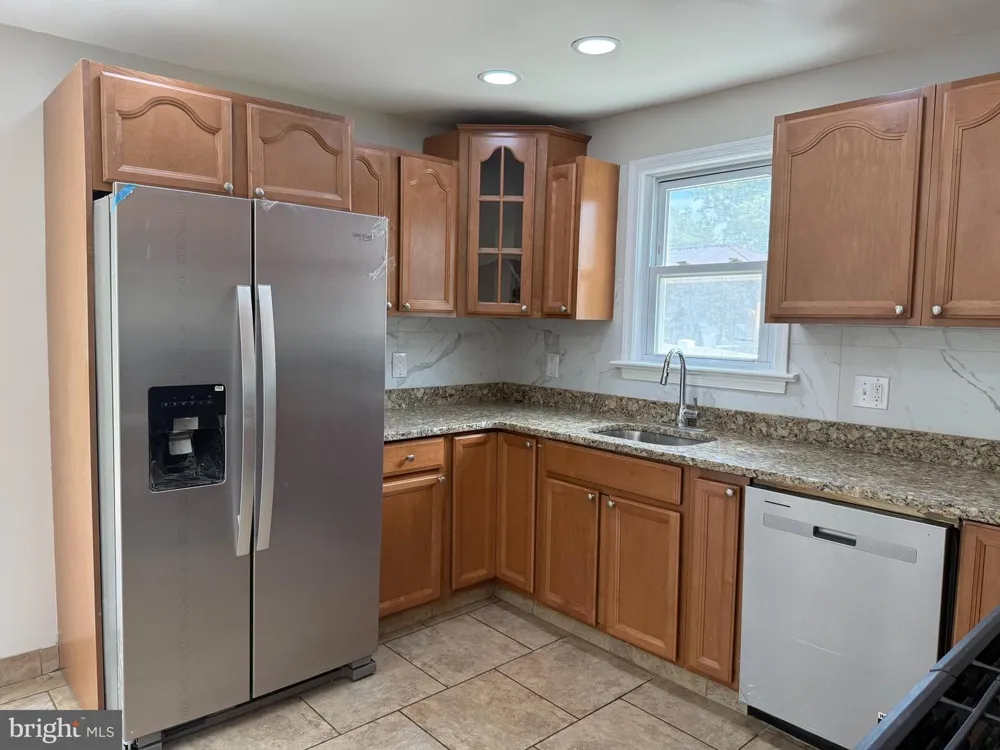 1004 HIGHLAND AVENUE Glendora, NJ 08029