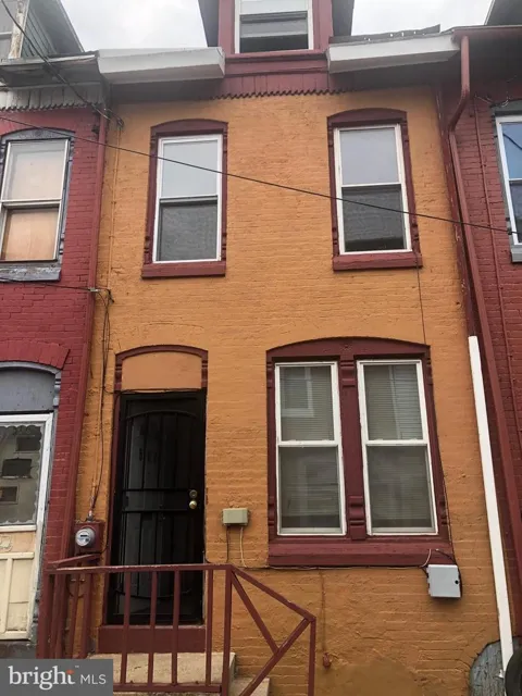 518 JOHNSON STREET