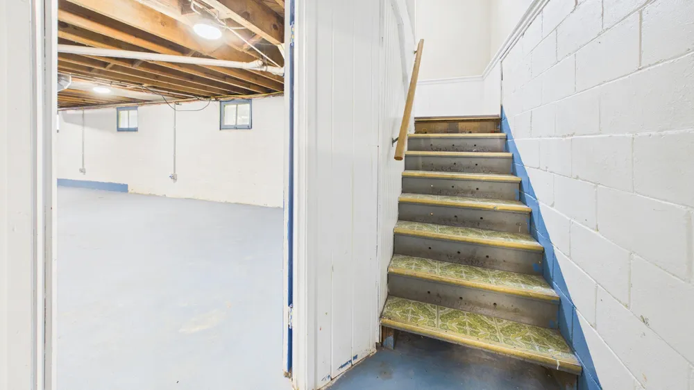 410 Adams Avenue Muskegon, MI 49442