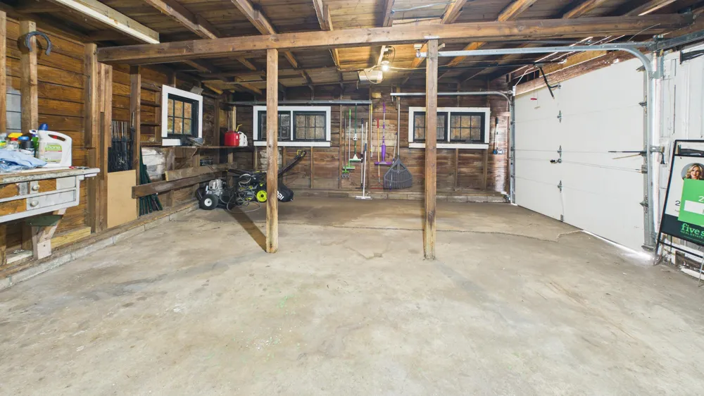 410 Adams Avenue Muskegon, MI 49442