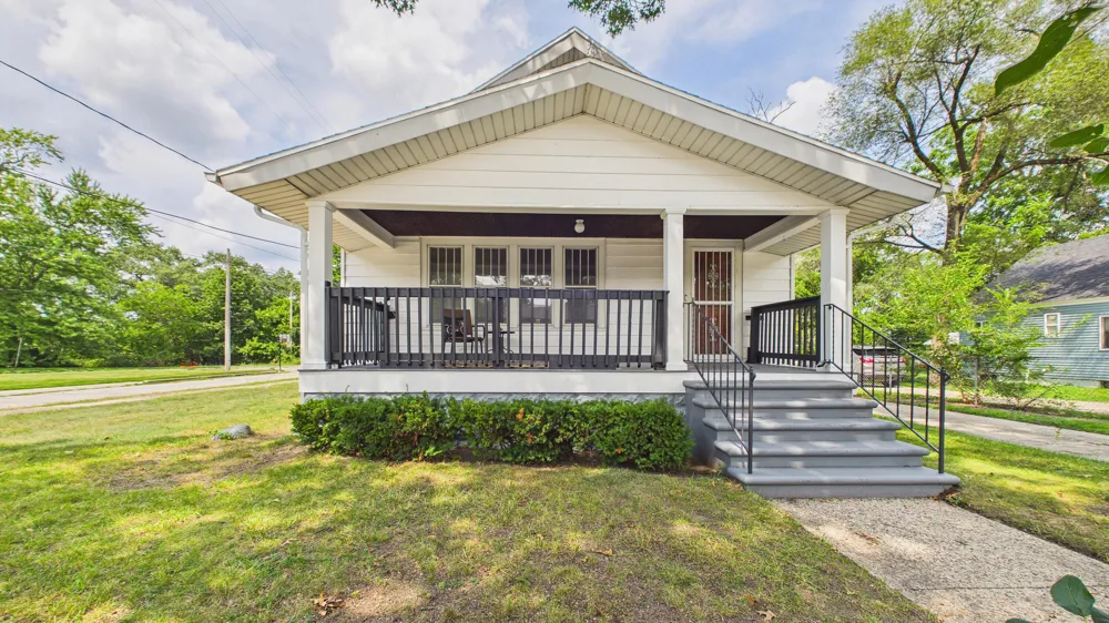 410 Adams Avenue Muskegon, MI 49442