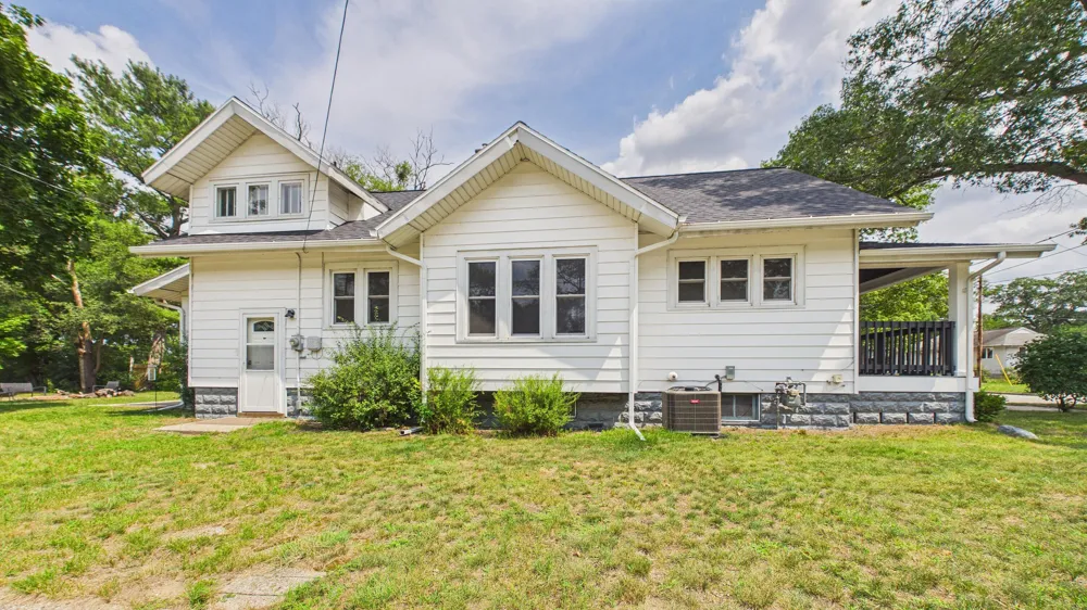 410 Adams Avenue Muskegon, MI 49442