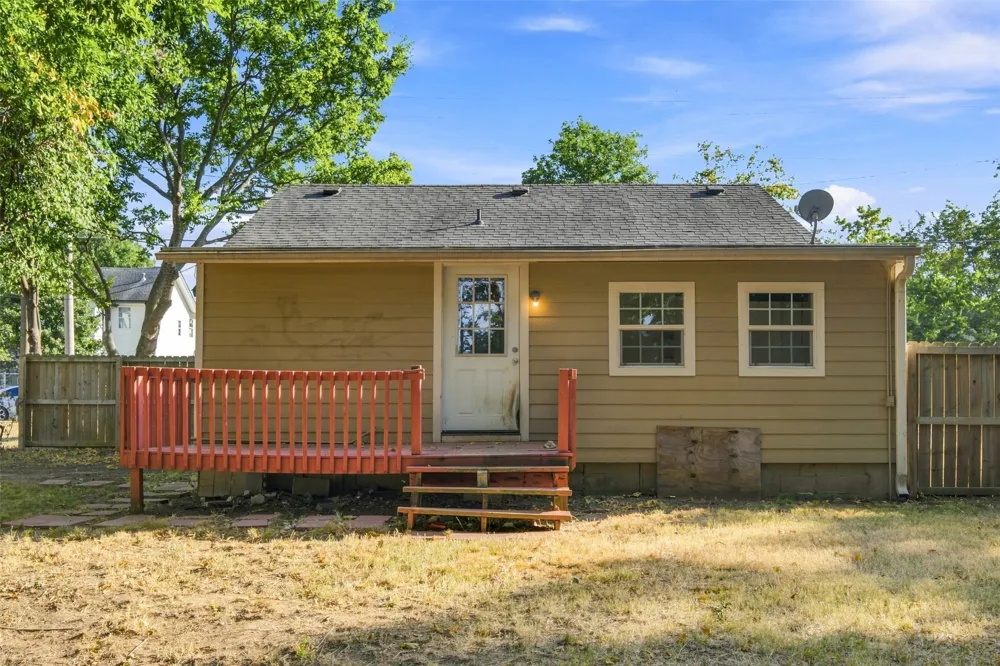 214 W 7th Street Claremore, OK 74017