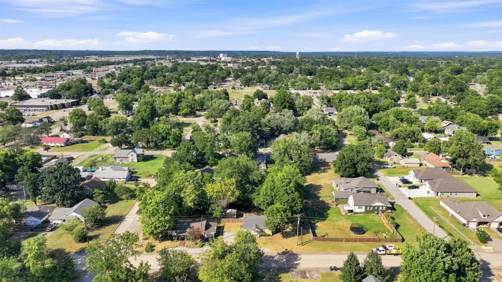 214 W 7th Street Claremore, OK 74017