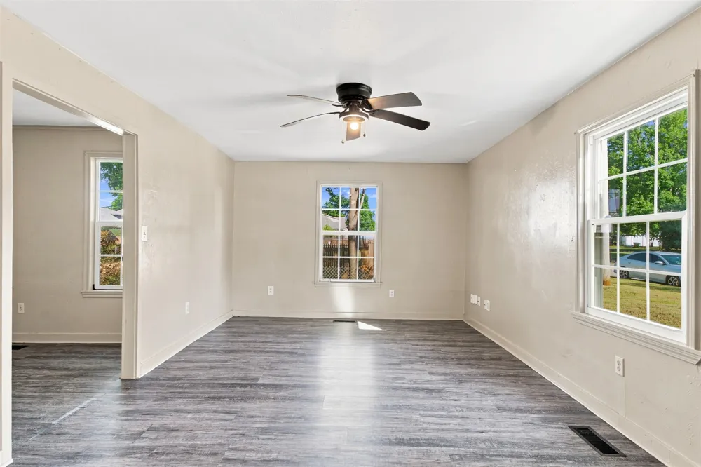 214 W 7th Street Claremore, OK 74017