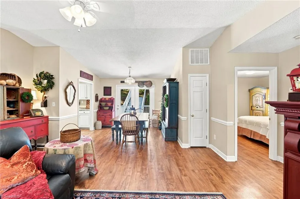 1088 Country place Road Asheboro, NC 27203