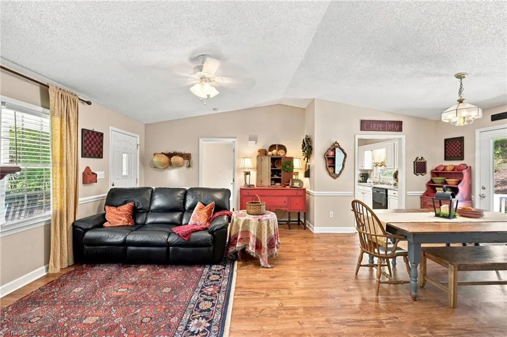 1088 Country place Road Asheboro, NC 27203
