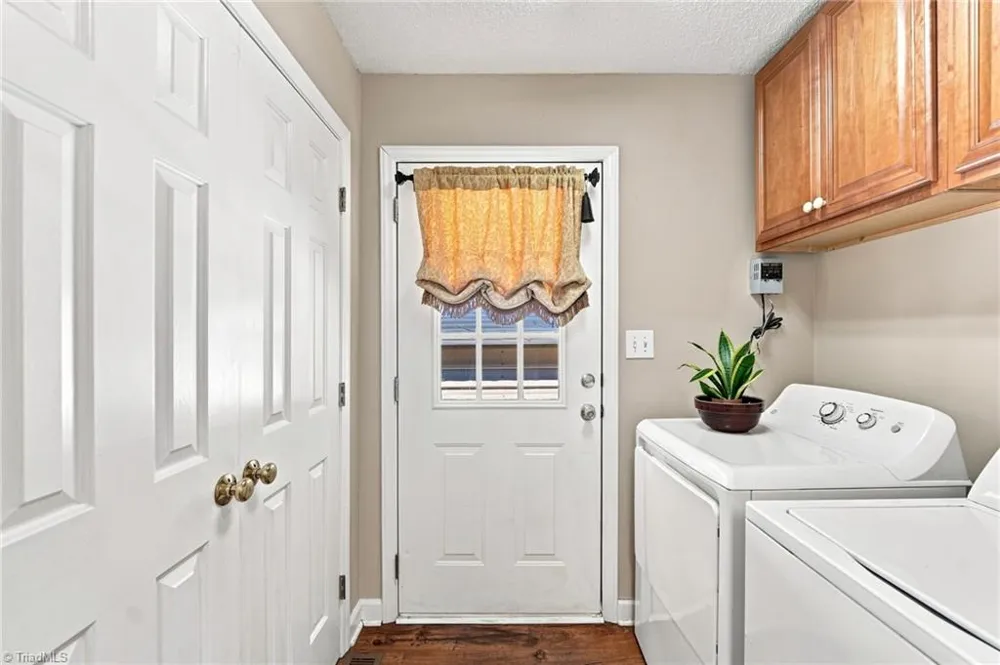 1088 Country place Road Asheboro, NC 27203