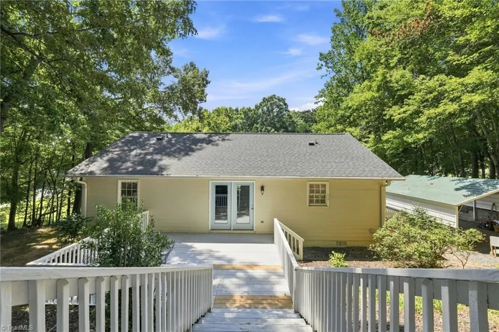 1088 Country place Road Asheboro, NC 27203