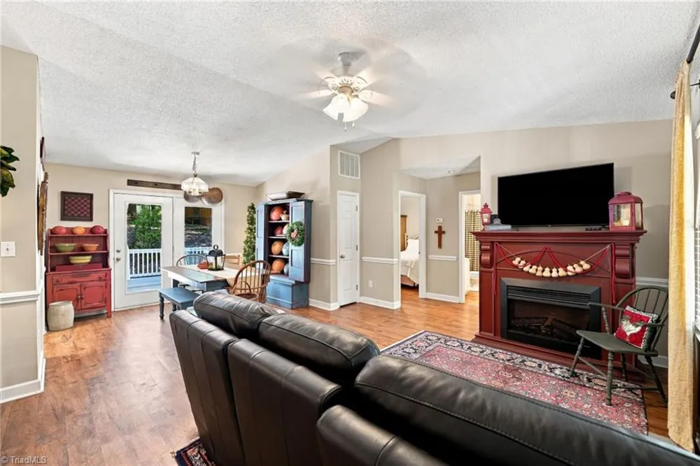 1088 Country place Road Asheboro, NC 27203