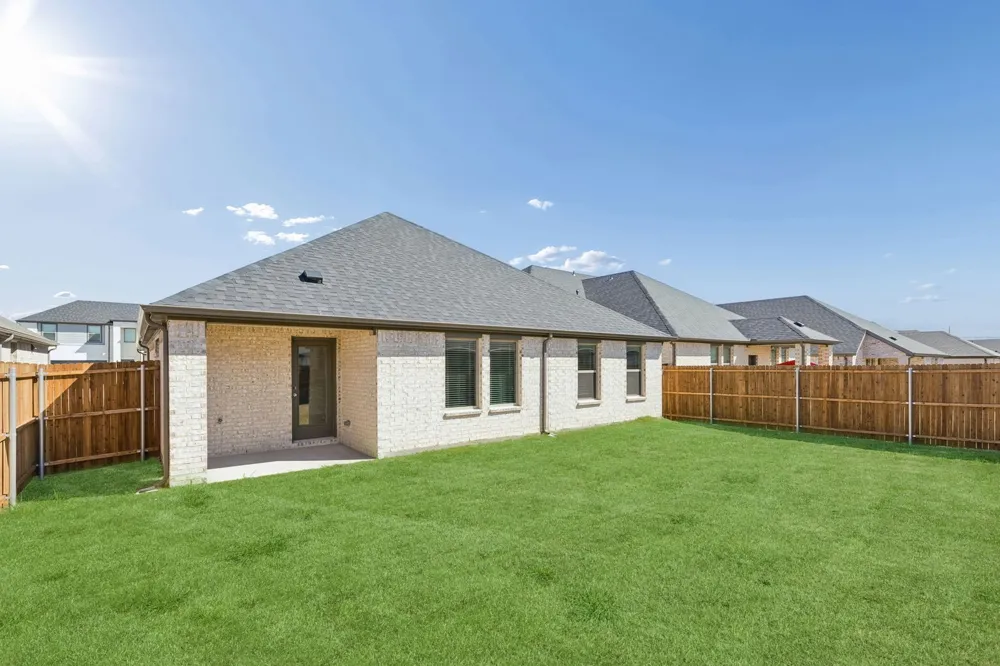 2010 Homestretch Drive Seagoville, TX 75159