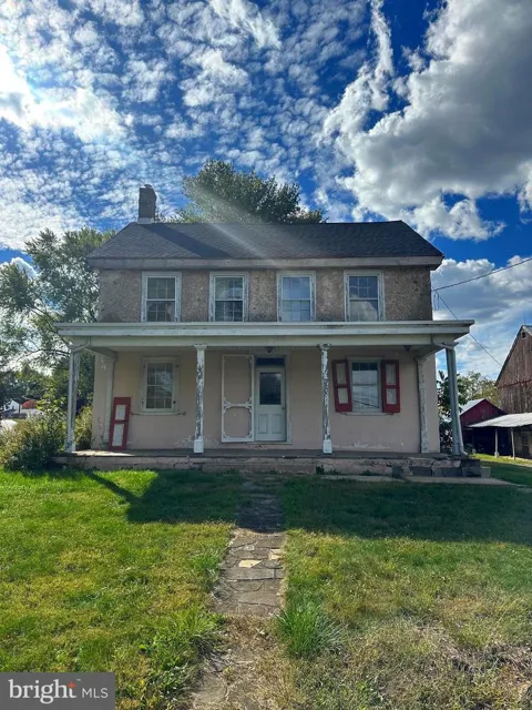 104 S LIMEKILN PIKE