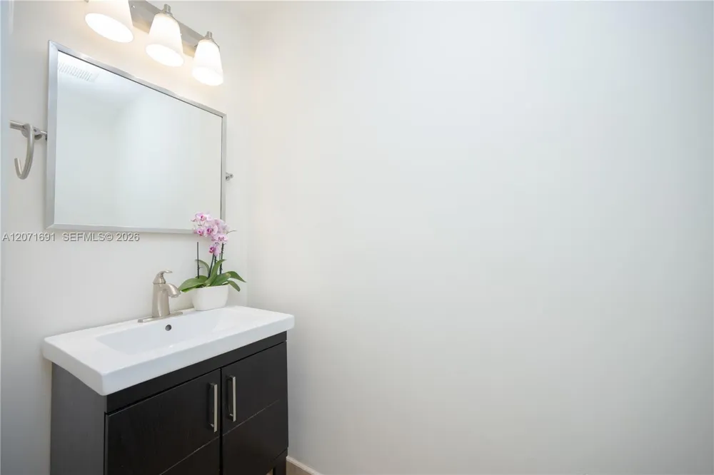16219 Emerald cove road #0 Weston, FL 33331