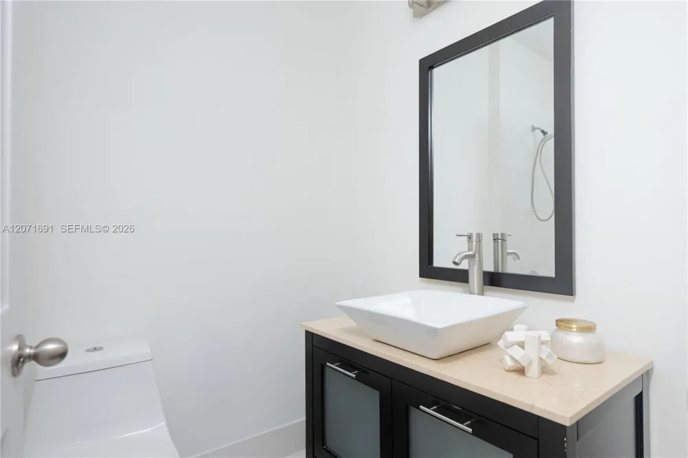 16219 Emerald cove road #0 Weston, FL 33331