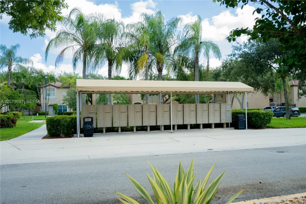 16219 Emerald cove road #0 Weston, FL 33331