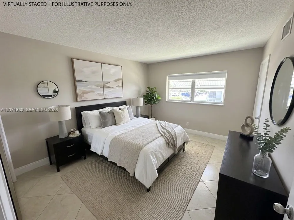 1000 Hillcrest Ct #214 Hollywood, FL 33021