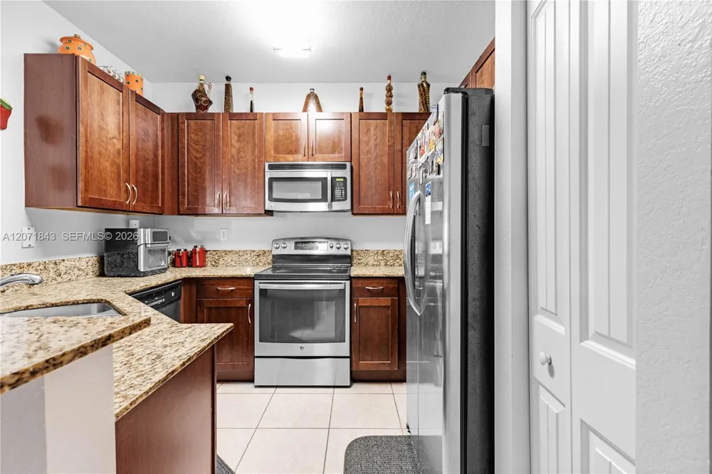 14061 SW 276th St Homestead, FL 33032