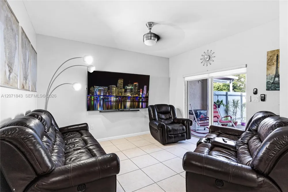 14061 SW 276th St Homestead, FL 33032