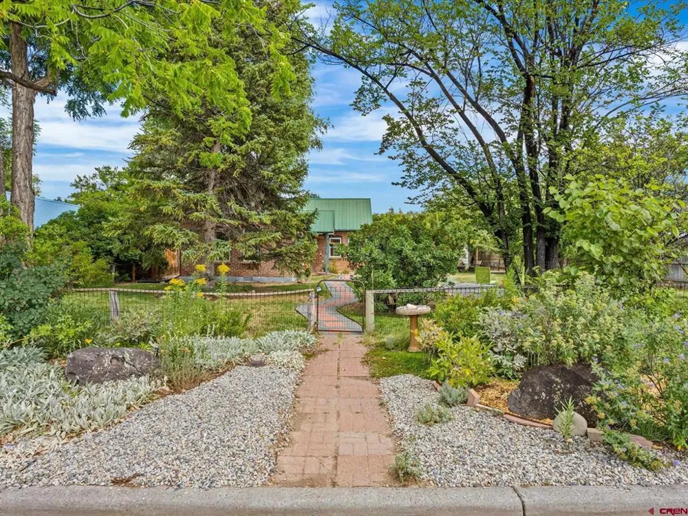 127 Niagara Avenue Paonia, CO 81428