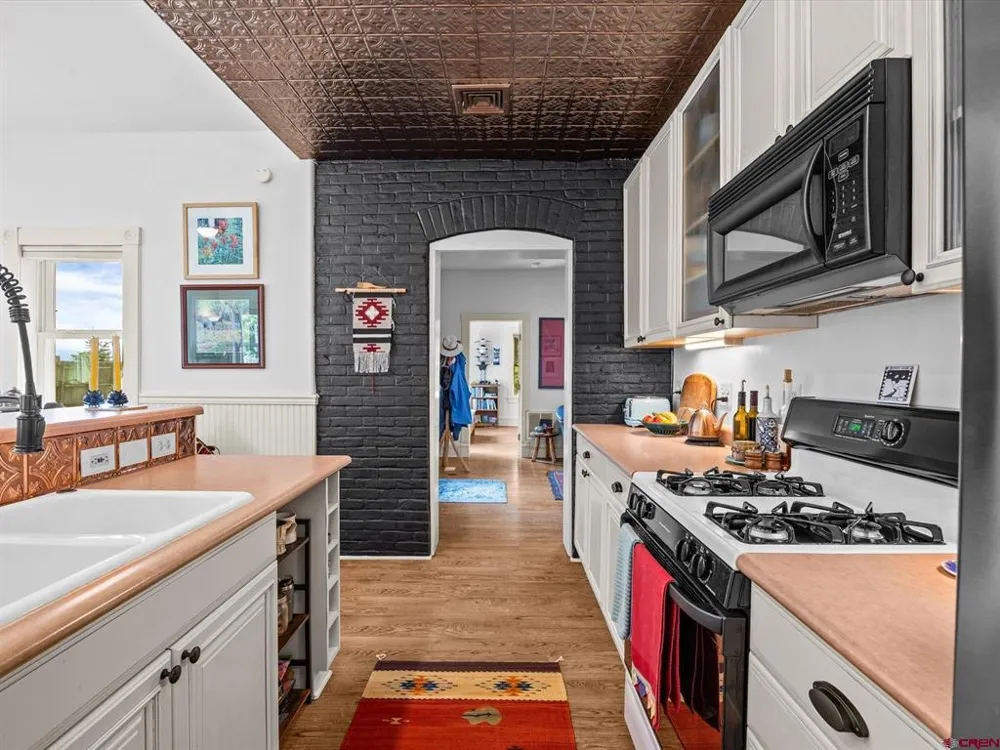 127 Niagara Avenue Paonia, CO 81428