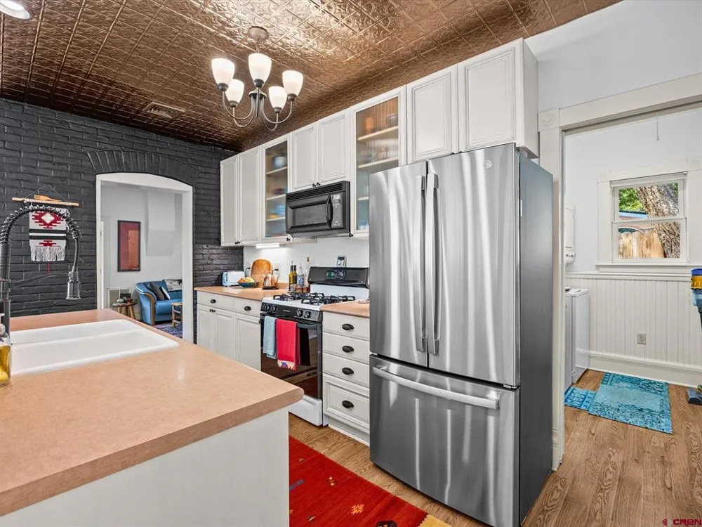 127 Niagara Avenue Paonia, CO 81428