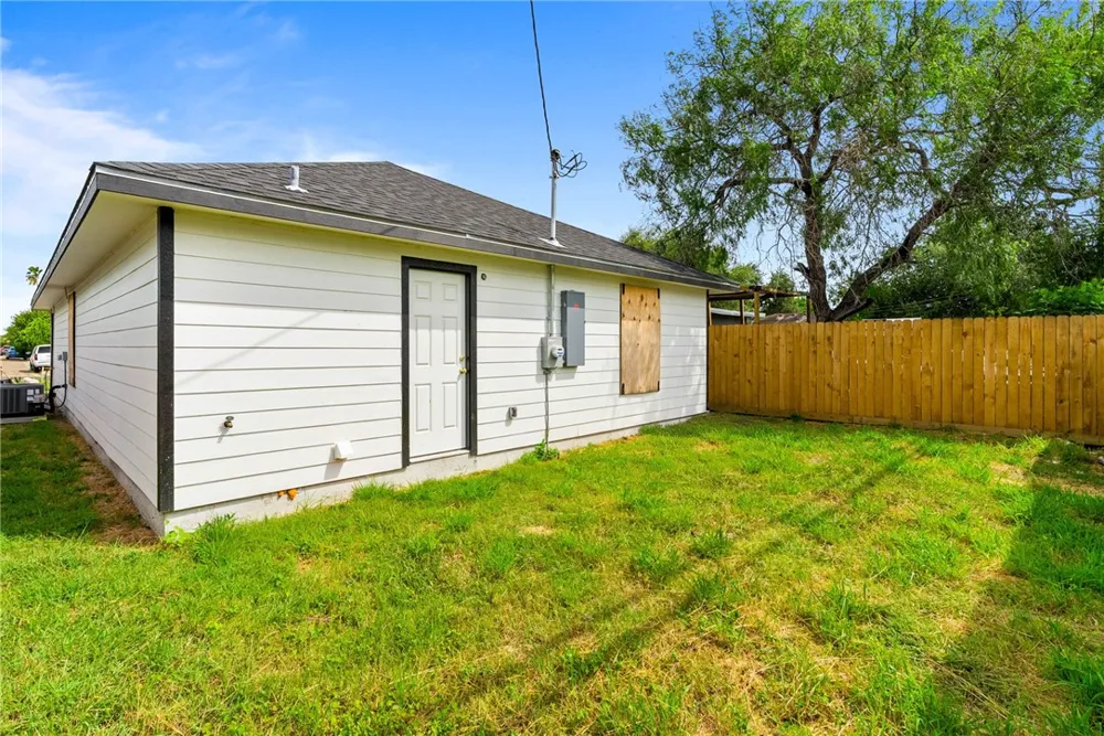 3121 Eisenhower Street Corpus Christi, TX 78416