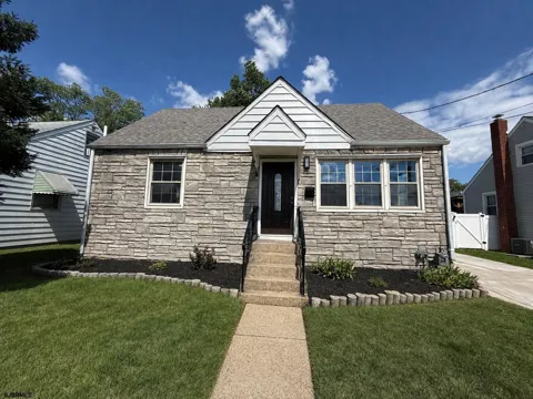 1004 Highland Ave