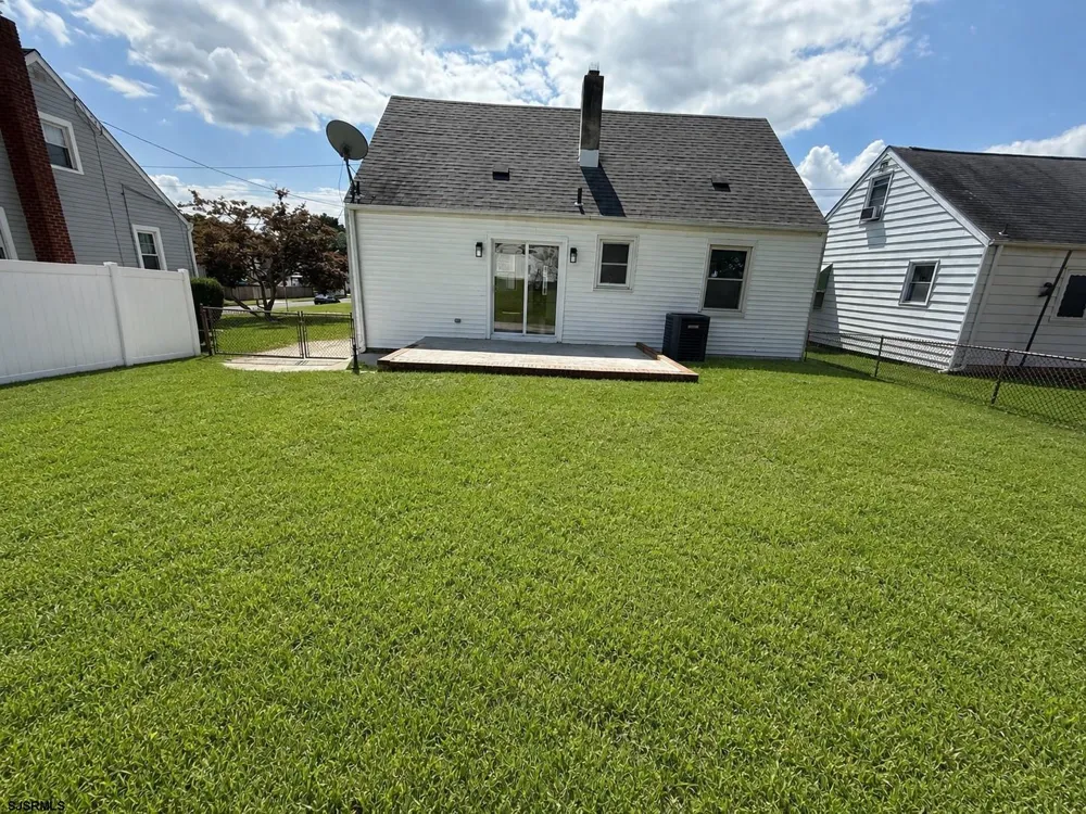 1004 Highland Ave Glendora, NJ 08029