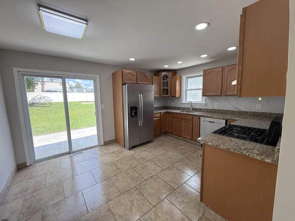 1004 Highland Ave Glendora, NJ 08029